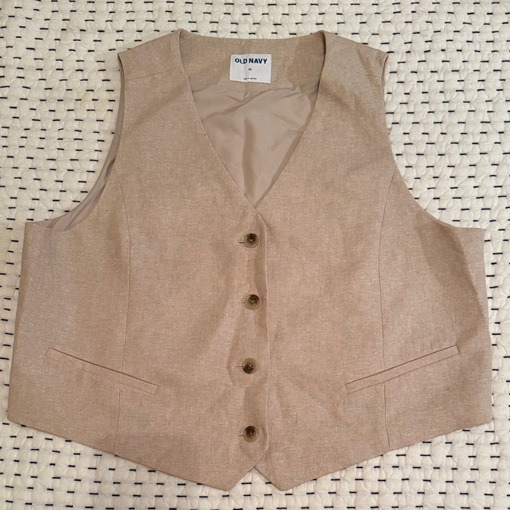 Old Navy Women's Beige Button-Up Vest | XL NWOT